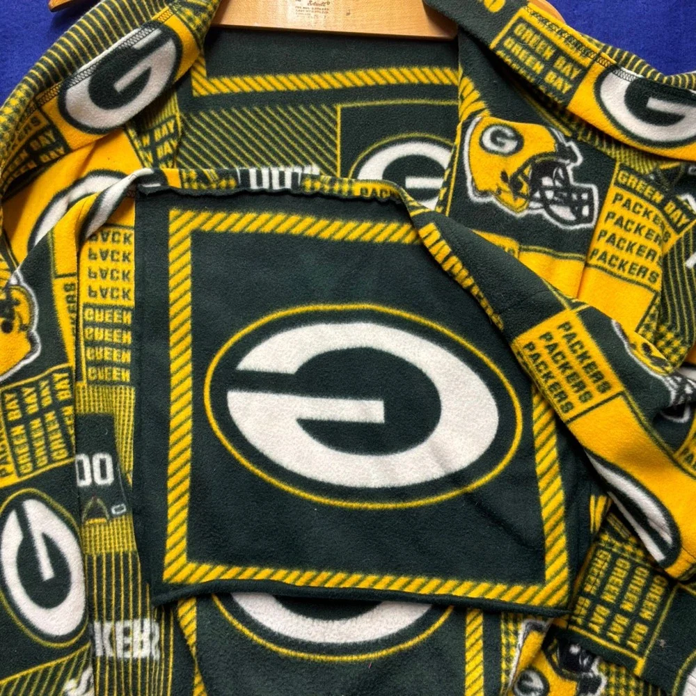 Gorpcore Unisex Snuggie Green Bay Packers Wearable Blanket OS Green Gold